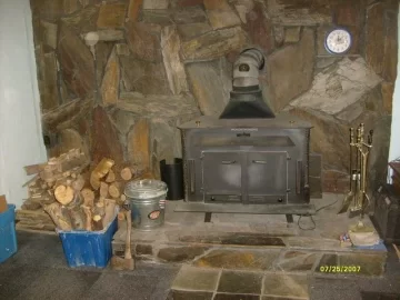 [Hearth.com] Staging wood next to stove