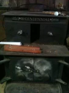 [Hearth.com] Can someone identify this stove? - YES, Bicentennial Stove