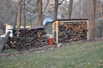 [Hearth.com] Discovered - affordable attractive roofing for woodshed