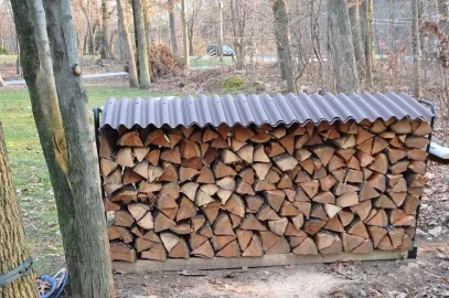 [Hearth.com] Discovered - affordable attractive roofing for woodshed