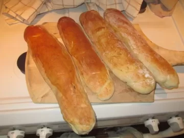 [Hearth.com] WFO Baguettes and pizza this weekend.