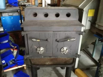 [Hearth.com] Fisher with vent holes in the top?