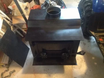 [Hearth.com] Can anyone identify this Wood burning stove?????