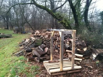 [Hearth.com] Free truck load of 2x4's :)