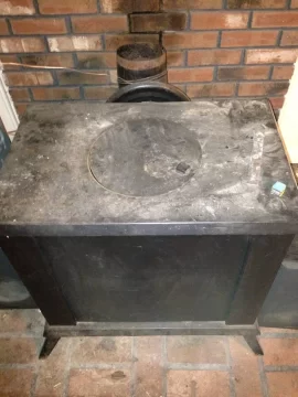 [Hearth.com] Need help identifying wood stove in my basement (came with house)