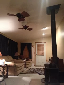 [Hearth.com] Ceiling fan above stove