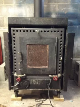 [Hearth.com] Anyone know who made this stove is??