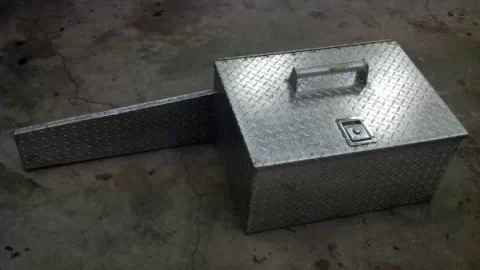 [Hearth.com] Aluminum Chainsaw Box for "Onboard Saws"