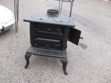 [Hearth.com] Newbie needs help with identifying wood stove