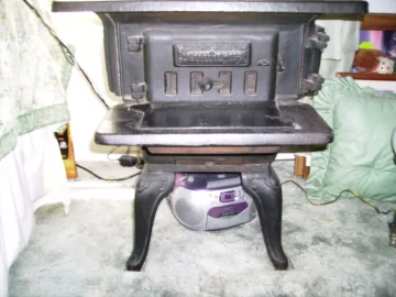 [Hearth.com] Newbie needs help with identifying wood stove