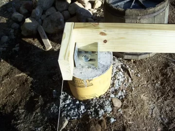 [Hearth.com] Turning a fence into a woodshed - my "green" woodsheld build