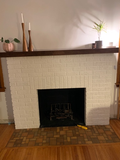 Odd smoke drafting on 1940's fireplace